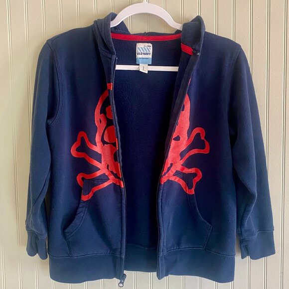 Old Navy Boy's Skull & Crossbones Zippered Hoodie, size M - Picture 2 of 4